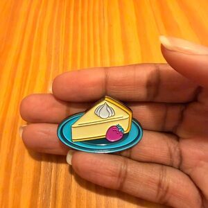 Disney Plus Mystery Throwback Pin Golden Girls Cheesecake Disney+ Vidcon 2025